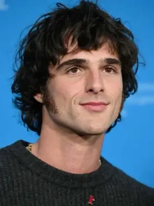 Jacob Elordi-Inspired Haircuts: The Styles Barbers Say Will Dominate This Year